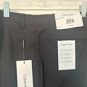 Calvin Klein Men's Modern Fit Dress Pants, 42W x 32L